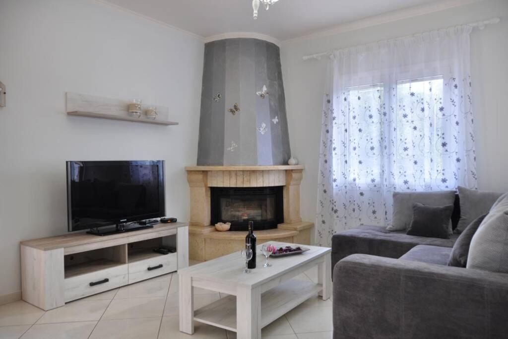 Villa Angelika Liapades Exteriér fotografie